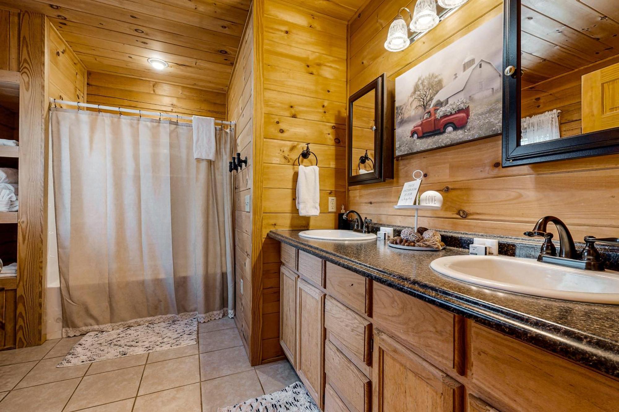 Lost Indian Hideaway Whittier Экстерьер фото